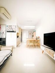 Sea Esta (D18), Condominium #569266341